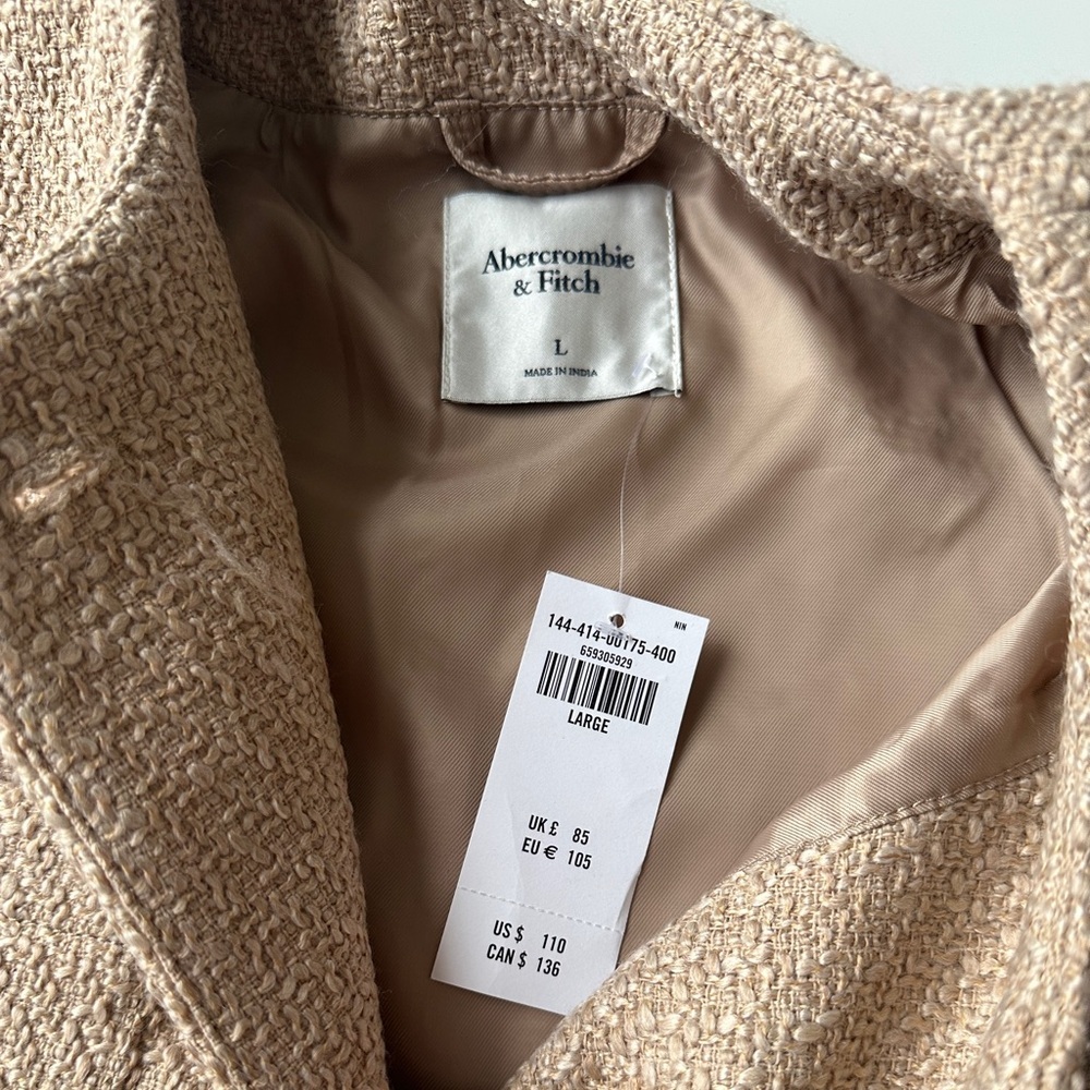 NWT Abercrombie & Fitch Elegant Feminine Tan Collarless Tweed Jacket Size Large - Picture 2 of 7